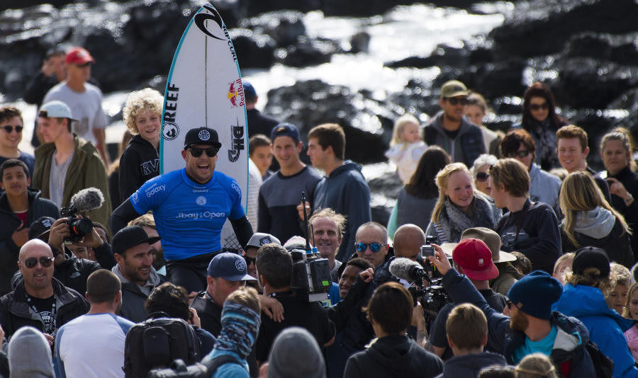 Mick Fanning Awarded Australia's Highest Civilian Honor