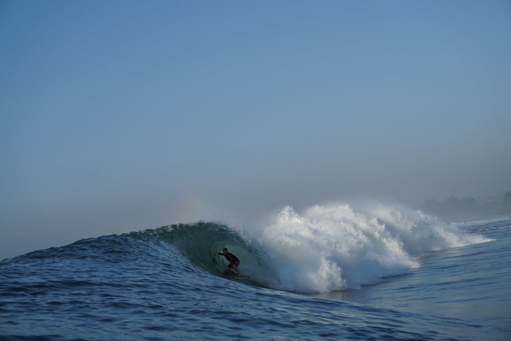 Kayden surfing indo on the woolflex/flexbar 5.7 rocketwide combo